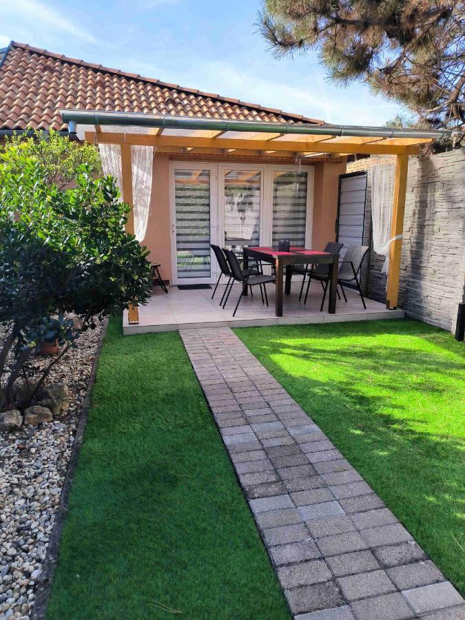 Baky House Balatonlelle Exterior foto
