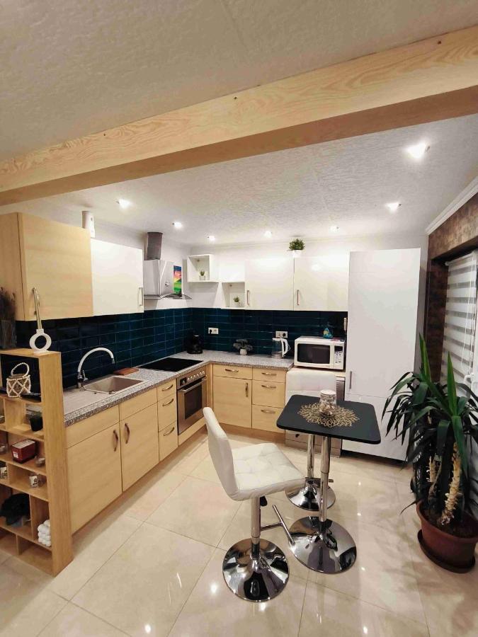 Baky House Balatonlelle Exterior foto