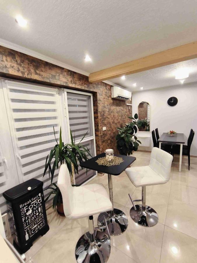 Baky House Balatonlelle Exterior foto